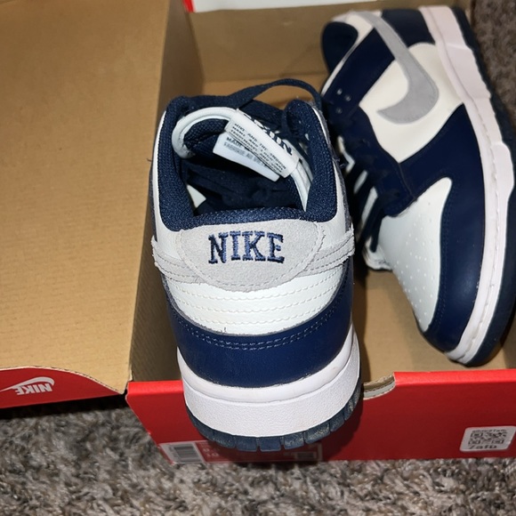 Nike Dunk Low - Picture 3 of 6